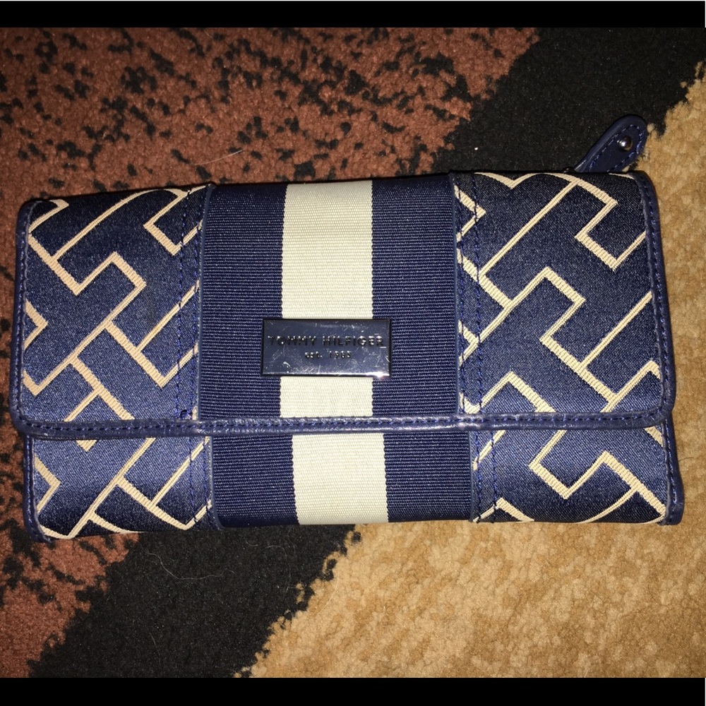 🔥Tommy Hilfiger Wallet🔥